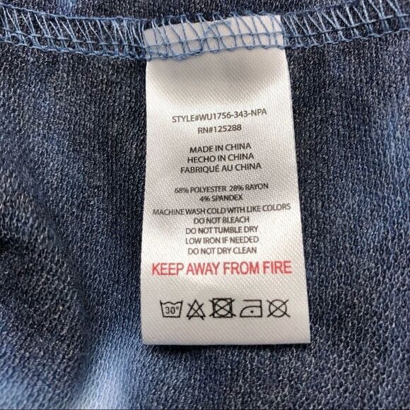 RAE DUNN MISS INDEPENDENT TIE DYE SWEATSHIRT NWT - Picture 8 of 9